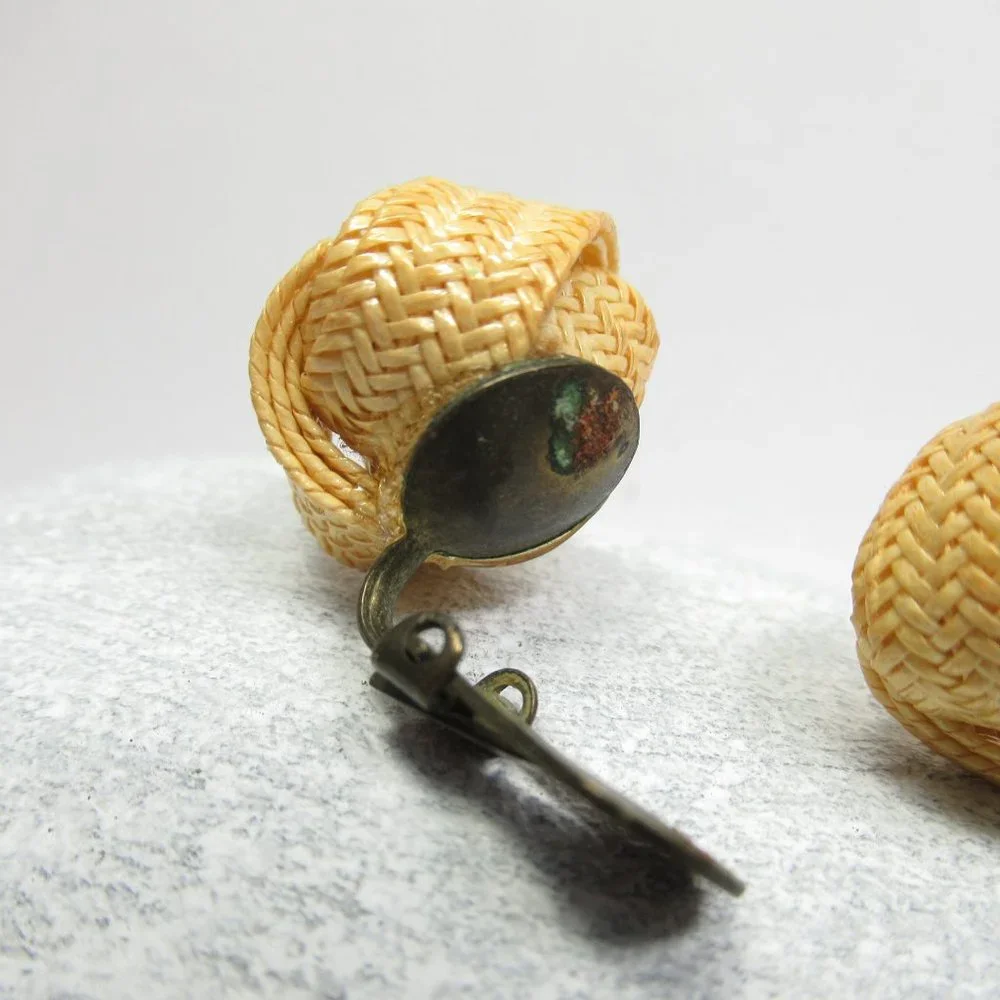 Vintage knot clip earrings